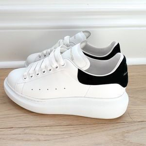 Alexander McQueen Sneaker